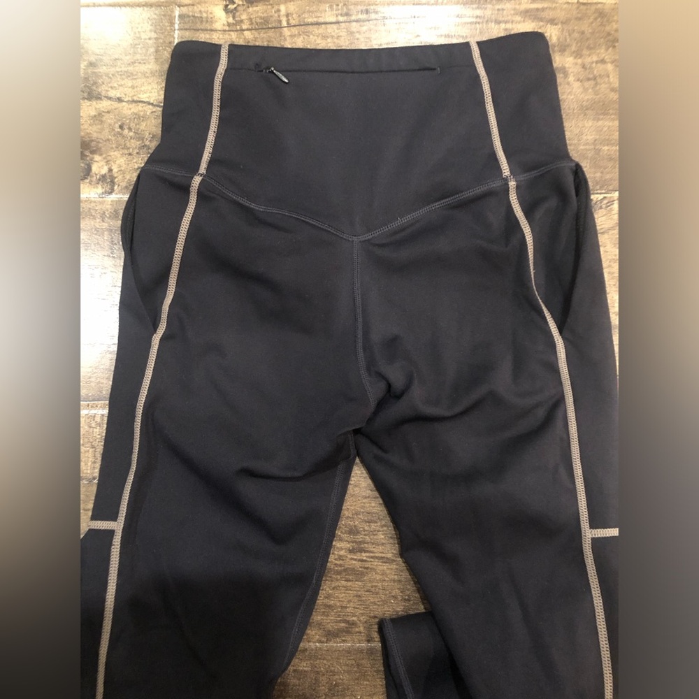 GUC Fabletics 2 piece bundle - Picture 11 of 12